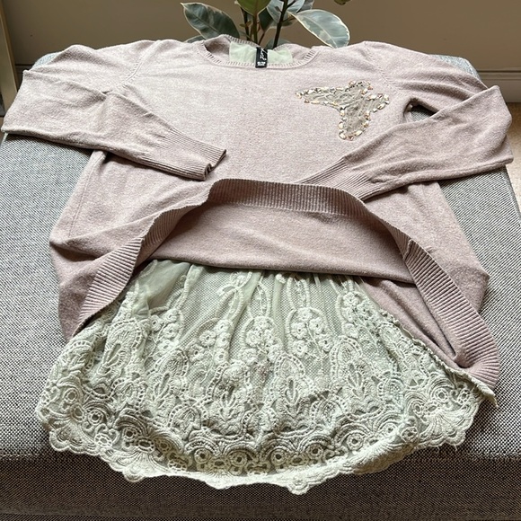 Vintage Lace Sweater with rhinestone and pearl detailing, Size: S/M - Picture 6 of 17